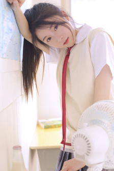 二次元美女拔萝卜